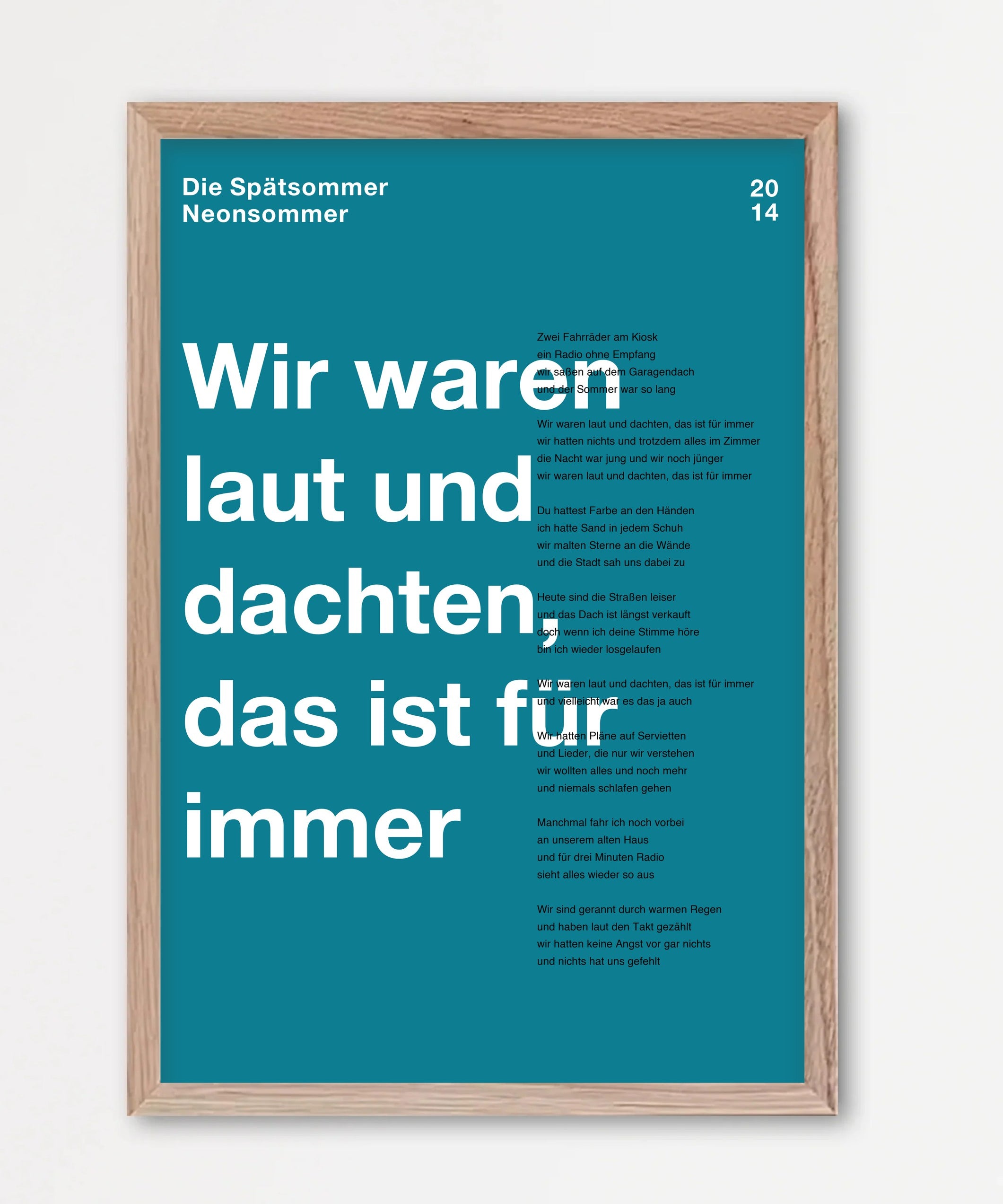 Personalisiertes Songtext-Poster mit Wunschzitat, Design 3 in Türkis – Echtholzrahmen Natur