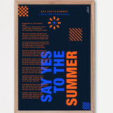 Personalisiertes Songtext-Poster mit Wunschzitat, Design 7 in Dunkelblau – Echtholzrahmen Natur