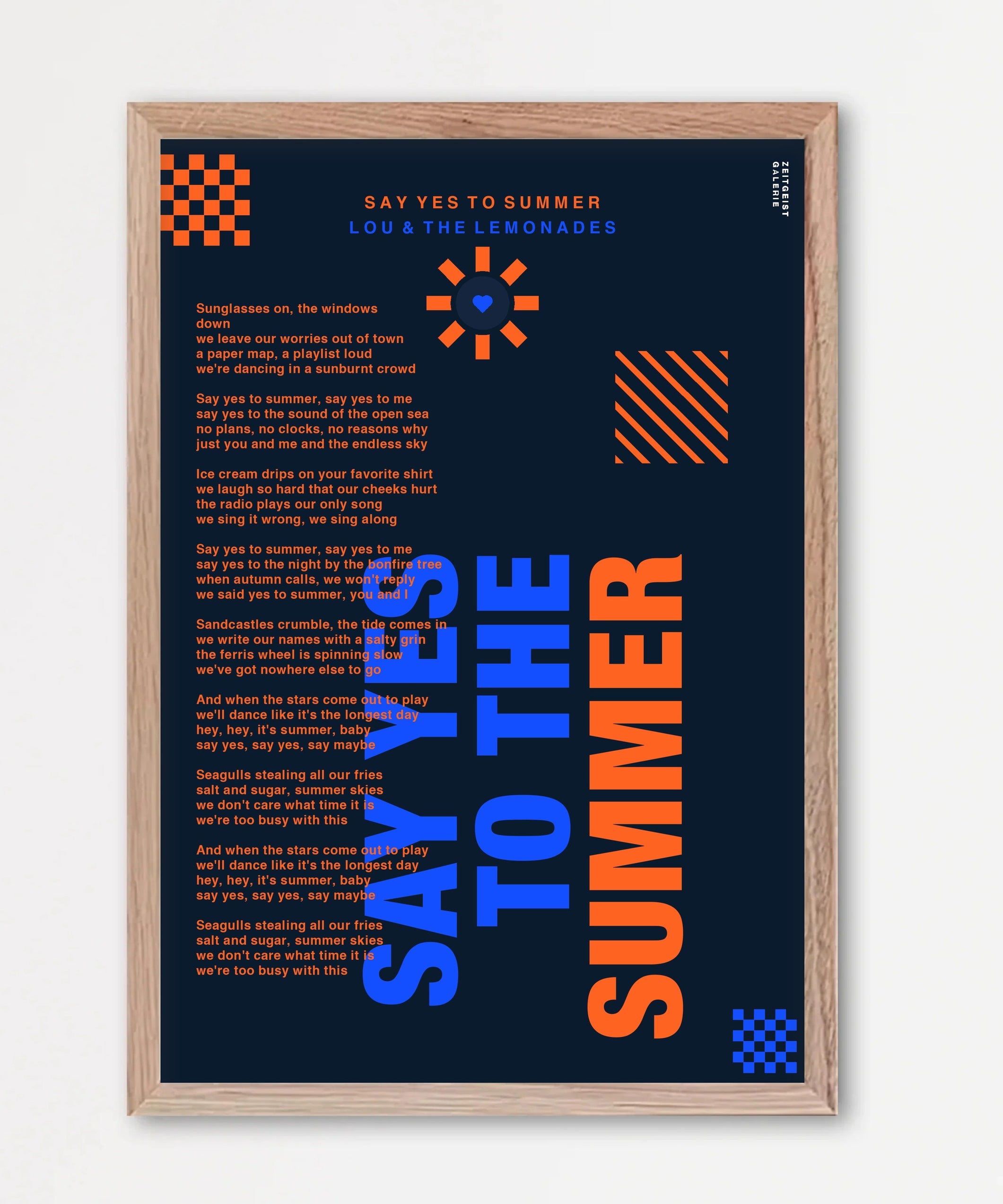 Personalisiertes Songtext-Poster mit Wunschzitat, Design 7 in Dunkelblau – Echtholzrahmen Natur